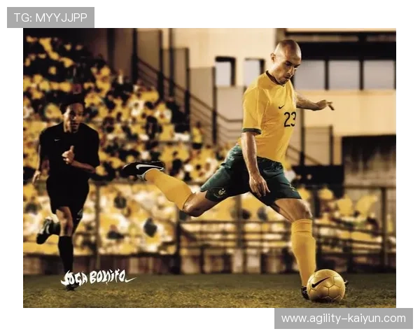 足球百大球星卡牌精选合集尽览顶级球员风采与珍贵瞬间